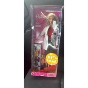 Barbie Pet Doctor doll (Mattel veterinarian Barbie set).